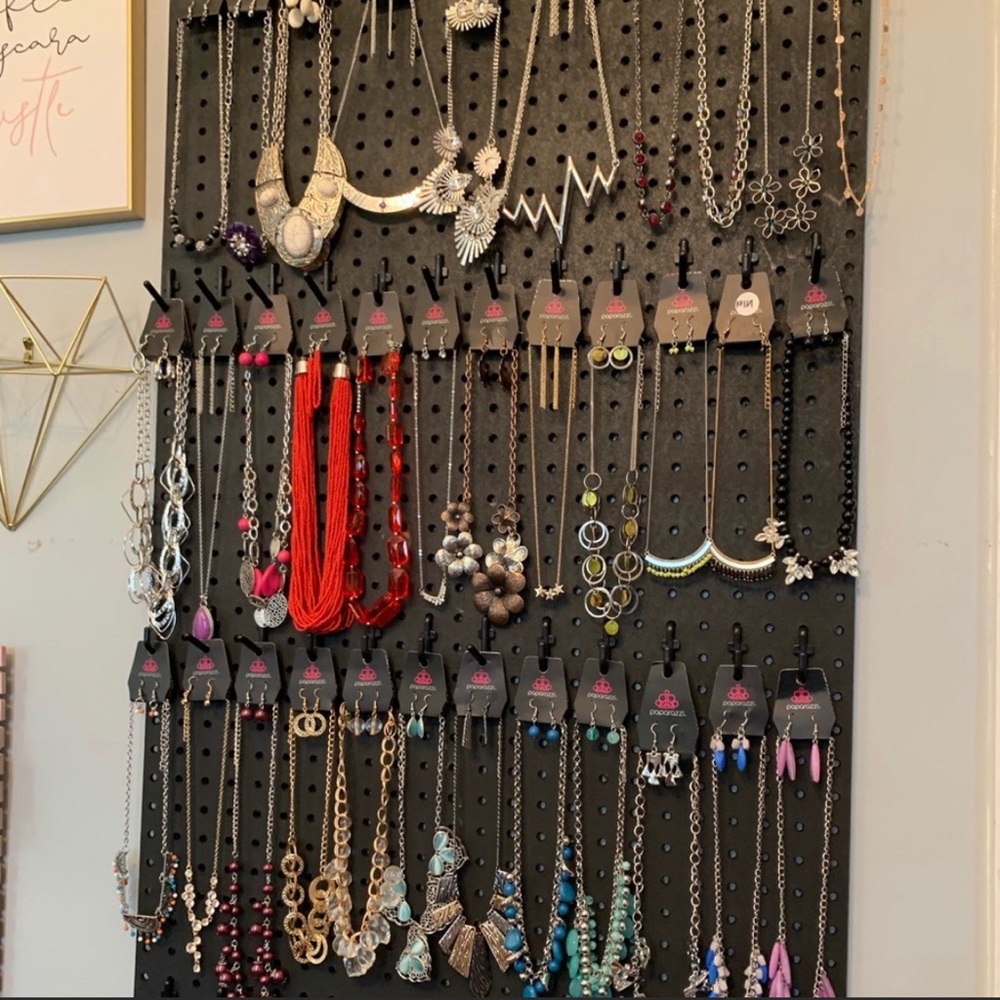 100 Piece Paparazzi Jewelry bundle